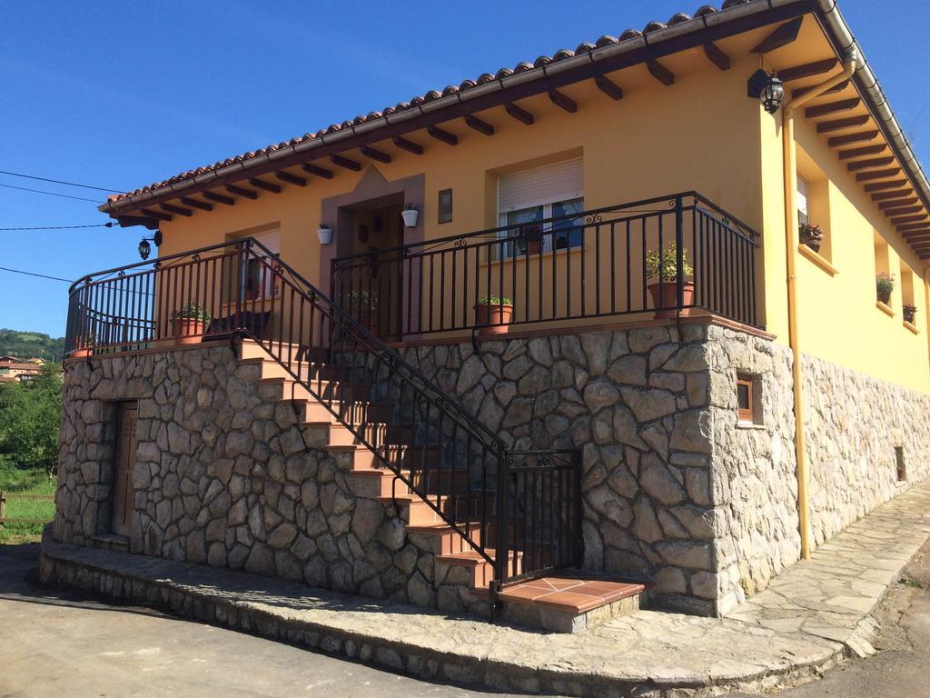 Casa Mariana Guest House Llames de Parres Bagian luar foto